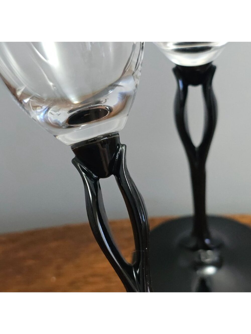 2 Mikasa Tuscan Black Champagne Flutes 9.5" Art Nouveau leaf pierced stem - Picture 4 of 10